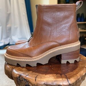 Sorel Chestnut Leather Ankle Boots